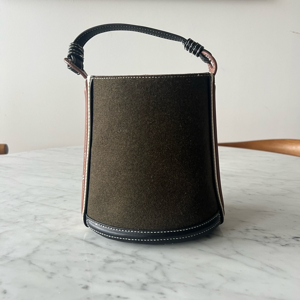 Zara brand new bucket bag